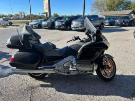 2008 HONDA GL18 G/W AUDIO/COMFORT/NAV MOTORCYCLES 6CYL. -