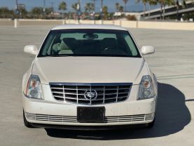 2009 CADILLAC DTS SEDAN V8, 4.6 LITER SEDAN 4D