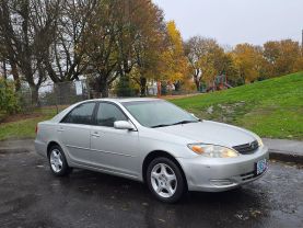 2004 TOYOTA CAMRY SEDAN 4-CYL, 2.4 LITER LE SEDAN 4D