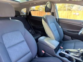 2017 Hyundai Tucson - Image 19