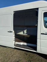 2003 Dodge Sprinter 2500 Cargo - Image 18