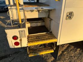 2015 FORD F550 SUPER DUTY REGULAR CAB & CHASSIS CAB_CHASSIS V8, TURBO DSL, 6.7L 165" W.B. 2D
