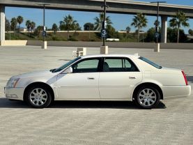 2009 CADILLAC DTS SEDAN V8, 4.6 LITER SEDAN 4D