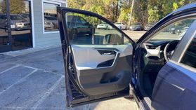 2019 Toyota Rav4 - Image 13