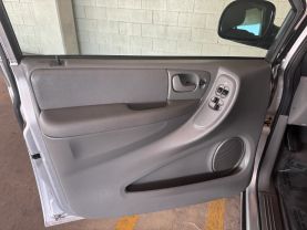 2005 CHRYSLER TOWN & COUNTRY VAN V6, 3.8 LITER TOURING MINIVAN 4D