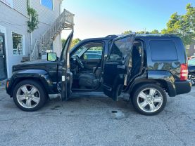 2011 Jeep Liberty - Image 7
