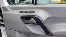 2015 Mercedes-benz Sprinter 2500 Cargo Standard Roof W/144" Wb Van 3d - Image 16