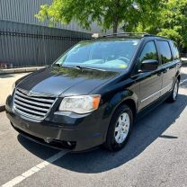 2010 CHRYSLER TOWN & COUNTRY VAN V6, 3.8 LITER TOURING MINIVAN 4D