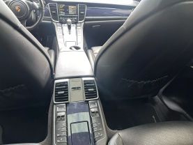 2015 PORSCHE PANAMERA