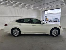 2016 INFINITI Q70