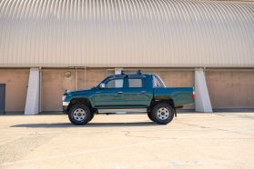 1999 TOYOTA HILUX SPORTS PICKUP TRUCK 1RZ-E -