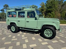 1993 LAND ROVER DEFENDER - - 110
