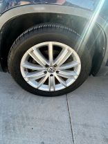 2011 Volkswagen Tiguan - Image 10