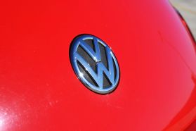 2012 VOLKSWAGEN BEETLE HATCHBACK 5-CYL, PZEV, 2.5 LITER 2.5L HATCHBACK 2D