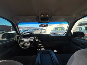 2005 CHEVROLET AVALANCHE 1500 SUV V8, FFV, 5.3 LITER LS SPORT UTILITY PICKUP 4D 5 1/4 FT