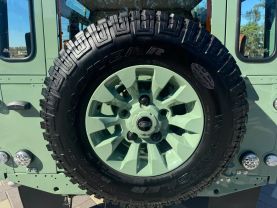 1993 LAND ROVER DEFENDER - - 110