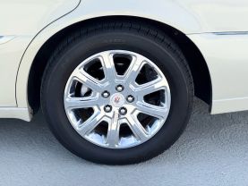 2009 CADILLAC DTS SEDAN V8, 4.6 LITER SEDAN 4D