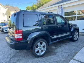 2011 Jeep Liberty - Image 2
