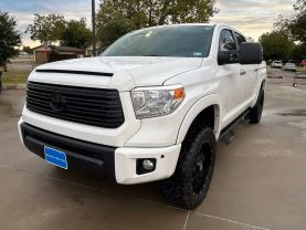 2017 TOYOTA TUNDRA CREWMAX PICKUP V8, FLEX FUEL, 5.7 LITER LIMITED PICKUP 4D 5 1/2 FT