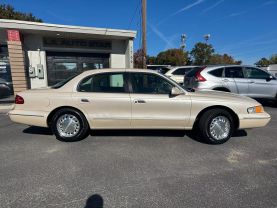 Used 1997 LINCOLN CONTINENTAL SEDAN V8, 4.6 LITER SEDAN 4D - LA Auto Star located in Virginia Beach, VA