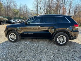 2020 JEEP GRAND CHEROKEE SUV V6, VVT, 3.6 LITER LAREDO E SPORT UTILITY 4D at T&T Repairables - used car dealership in Spencer, Indiana.