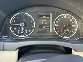 2011 Volkswagen Tiguan - Image 25