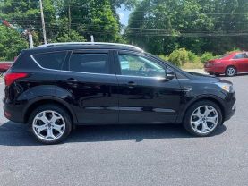 2019 Ford Escape Titanium Sport Utility 4d - Image 5