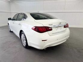 2016 INFINITI Q70