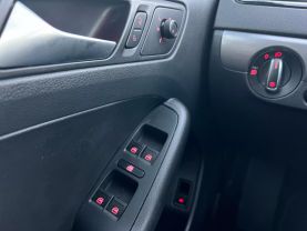 2016 VOLKSWAGEN JETTA SEDAN 4-CYL, PZEV, 1.8T 1.8T SPORT SEDAN 4D