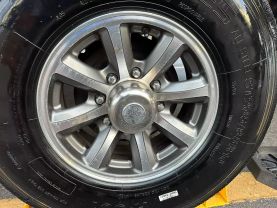 Used 2018 PALOMINO COLUMBUS FW 5TH WHEEL - 298RL - LA Auto Star located in Virginia Beach, VA