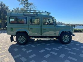 1993 LAND ROVER DEFENDER - - 110