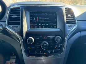 2020 JEEP GRAND CHEROKEE SUV V6, VVT, 3.6 LITER LAREDO E SPORT UTILITY 4D at T&T Repairables - used car dealership in Spencer, Indiana.