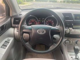 2008 TOYOTA HIGHLANDER