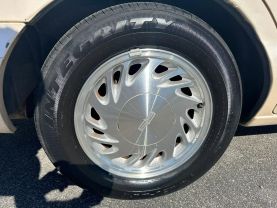 Used 1997 LINCOLN CONTINENTAL SEDAN V8, 4.6 LITER SEDAN 4D - LA Auto Star located in Virginia Beach, VA