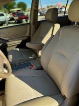 2004 TOYOTA HIGHLANDER SUV V6, 3.3 LITER SPORT UTILITY 4D
