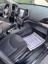 2016 Jeep Cherokee Latitude Sport Utility 4d - Image 18