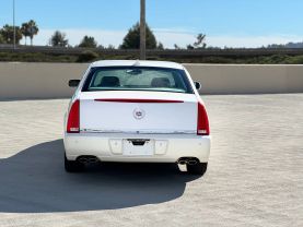 2009 CADILLAC DTS SEDAN V8, 4.6 LITER SEDAN 4D