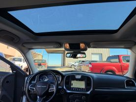 2020 CHRYSLER 300 SEDAN WHITE AUTOMATIC - Budget Used Car Sales