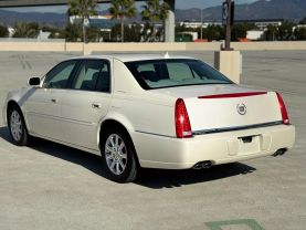 2009 CADILLAC DTS SEDAN V8, 4.6 LITER SEDAN 4D