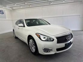 2016 INFINITI Q70