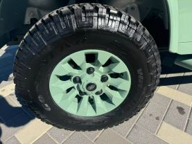 1993 LAND ROVER DEFENDER - - 110
