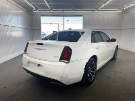 2018 CHRYSLER 300
