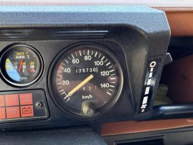 1993 LAND ROVER DEFENDER - - 110