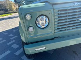 1993 LAND ROVER DEFENDER - - 110