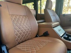 1993 LAND ROVER DEFENDER - - 110