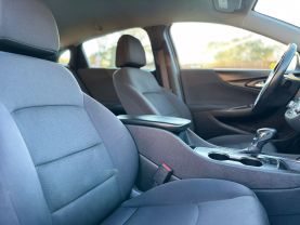 2021 Chevrolet Malibu - Image 18