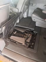 2005 CHRYSLER TOWN & COUNTRY VAN V6, 3.8 LITER TOURING MINIVAN 4D