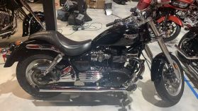 2004 TRIUMPH BONNEVILLE SPEEDMASTER STREET - -