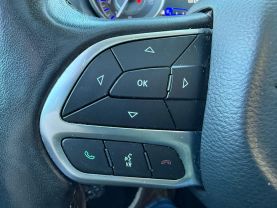2020 CHRYSLER 300 SEDAN WHITE AUTOMATIC - Budget Used Car Sales