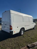 2003 Dodge Sprinter 2500 Cargo - Image 5
